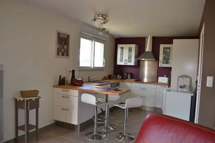 Location de vacances pour 4 personnes, avec jardin et terrasse à Ploubalay