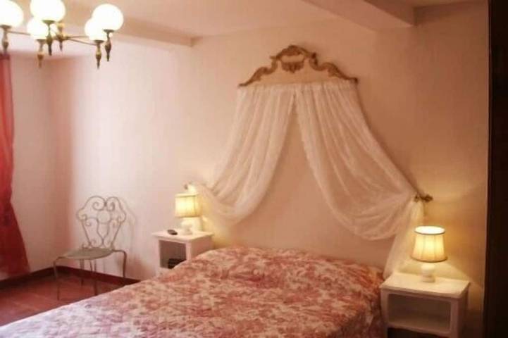 Gîte pour 4 personnes, avec terrasse à Villeneuve-lès-Béziers - 2