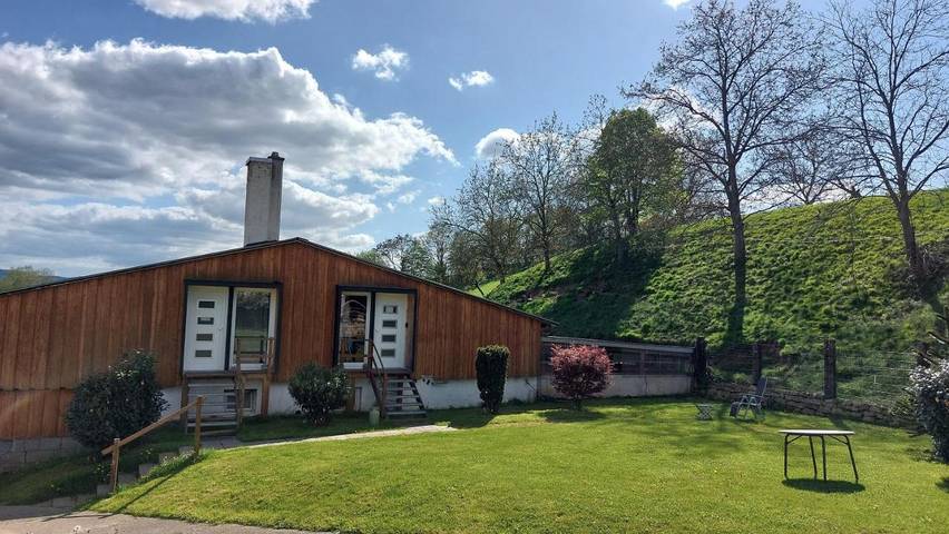 Ferienwohnung für 5 Personen, mit Terrasse und Garten sowie Ausblick in Mörlenbach