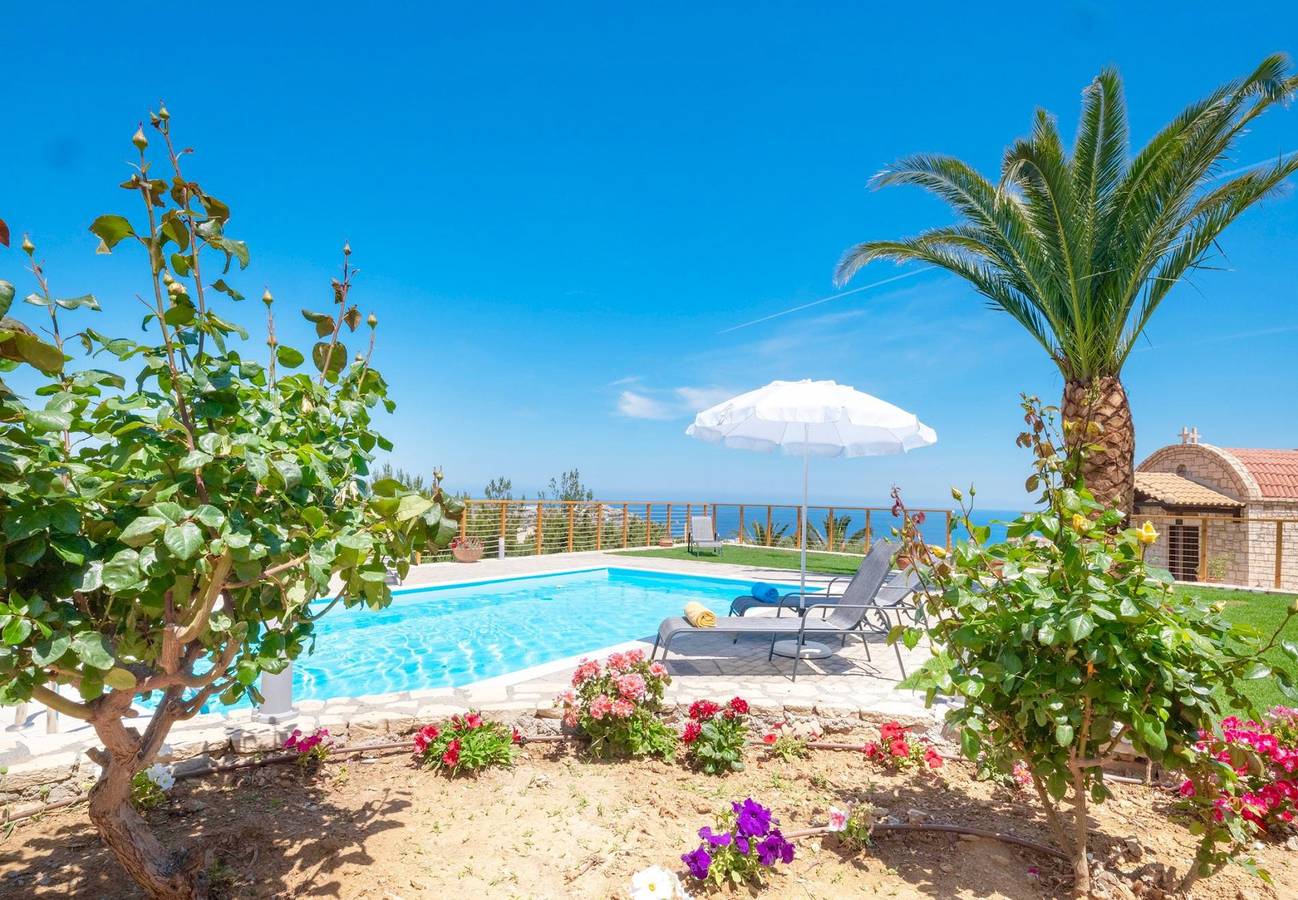 Villa Lygaria with Private Pool in Lygaria, Achlada