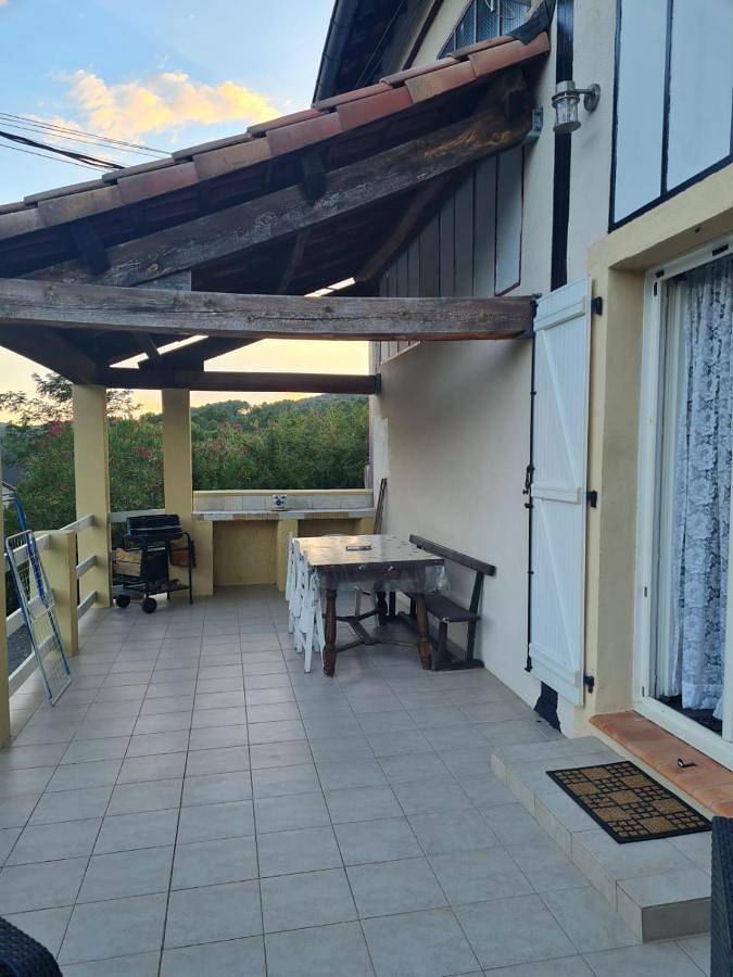 Location de vacances pour 6 personnes, avec vue et terrasse à Saint-Sébastien-d'Aigrefeuille - 4