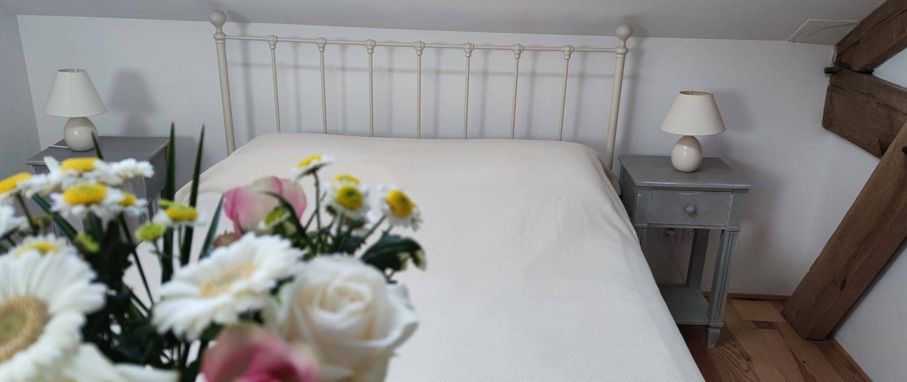 Gite Pivoine - Les Gîtes du Roc, spa et piscine chauffée in Bournazel, Aveyron