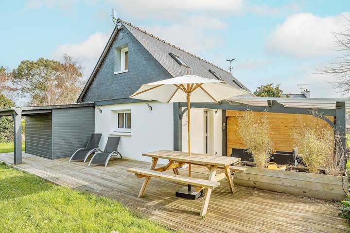 Maison de vacances 'Petit Gîte Sables D' Or 600m Plage' avec vue sur la mer, terrasse et Wi-Fi in Plurien, Côte d’Émeraude