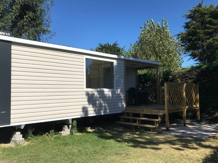 Mobil home pour 4 personnes, avec Terrasse ainsi que Piscine et Sauna dans Plage De La Paree Du Jonc