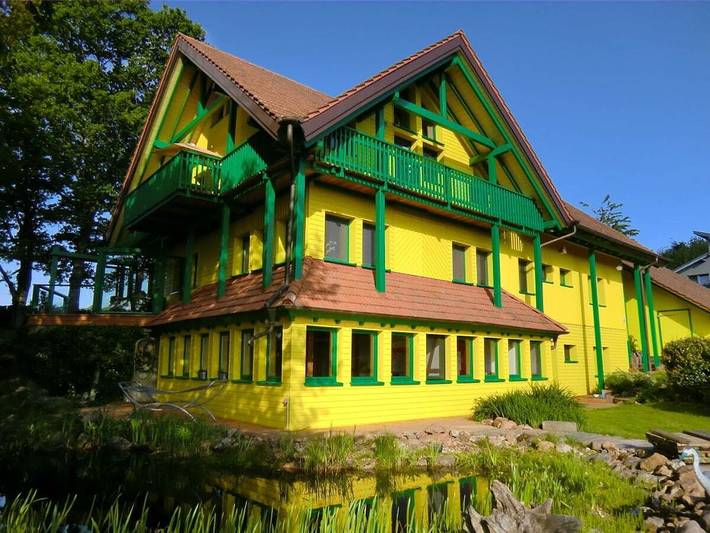 Ferienhaus für 8 Personen, mit Balkon und Terrasse sowie Garten in Schwollen