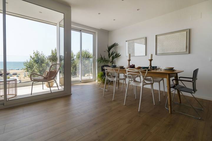 Ferienwohnung für 7 Personen, mit Balkon in Calella - 4