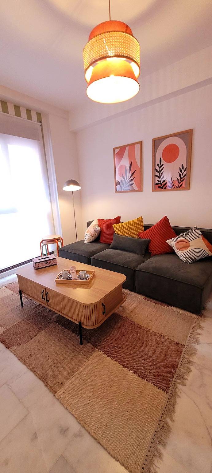 Apartamento entero, Apartamento 'Salvador Suite' con Wi-Fi y aire acondicionado in Realejo-San Matías, Granada