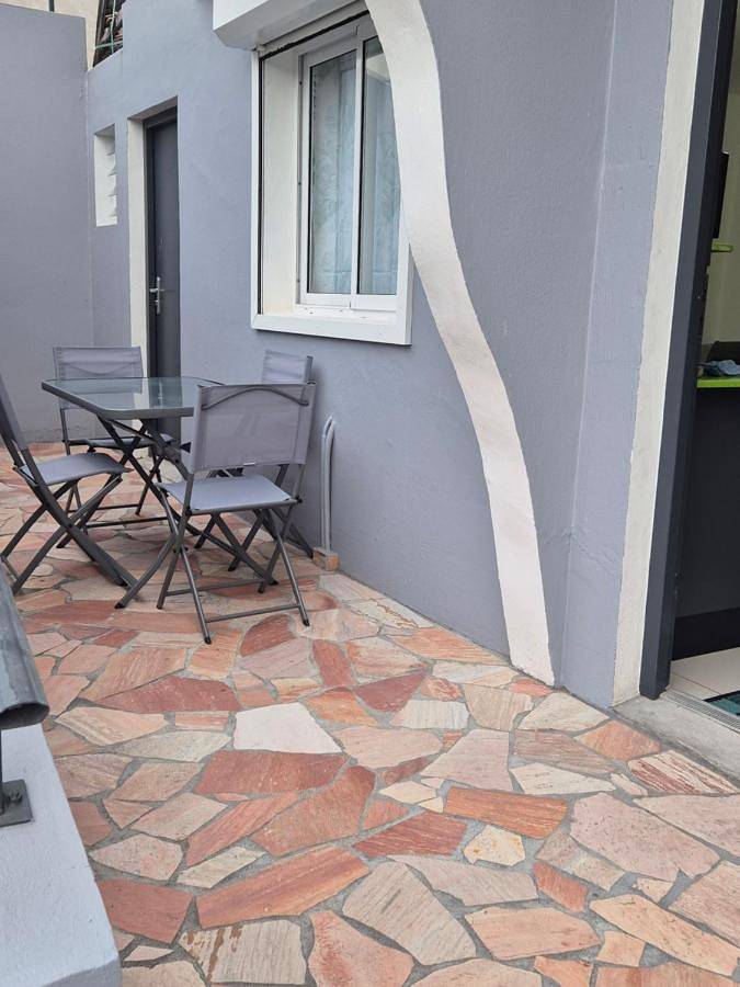 Location de vacances pour 2 personnes, avec piscine et terrasse dans Plage du Rocroy - 2