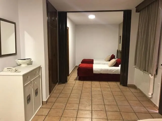 Hotel für 4 Personen, mit Garten und Terrasse - 1
