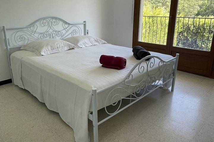 Location de vacances pour 6 personnes, avec jardin, animaux acceptés à Laval-Saint-Roman - 4