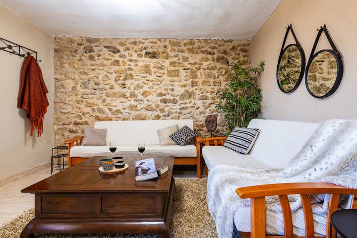 Landhaus 'Arinesa A' mit Bergblick, gemeinsamer Terrasse und gemeinsamem Garten in Culla, Castellón Provinz