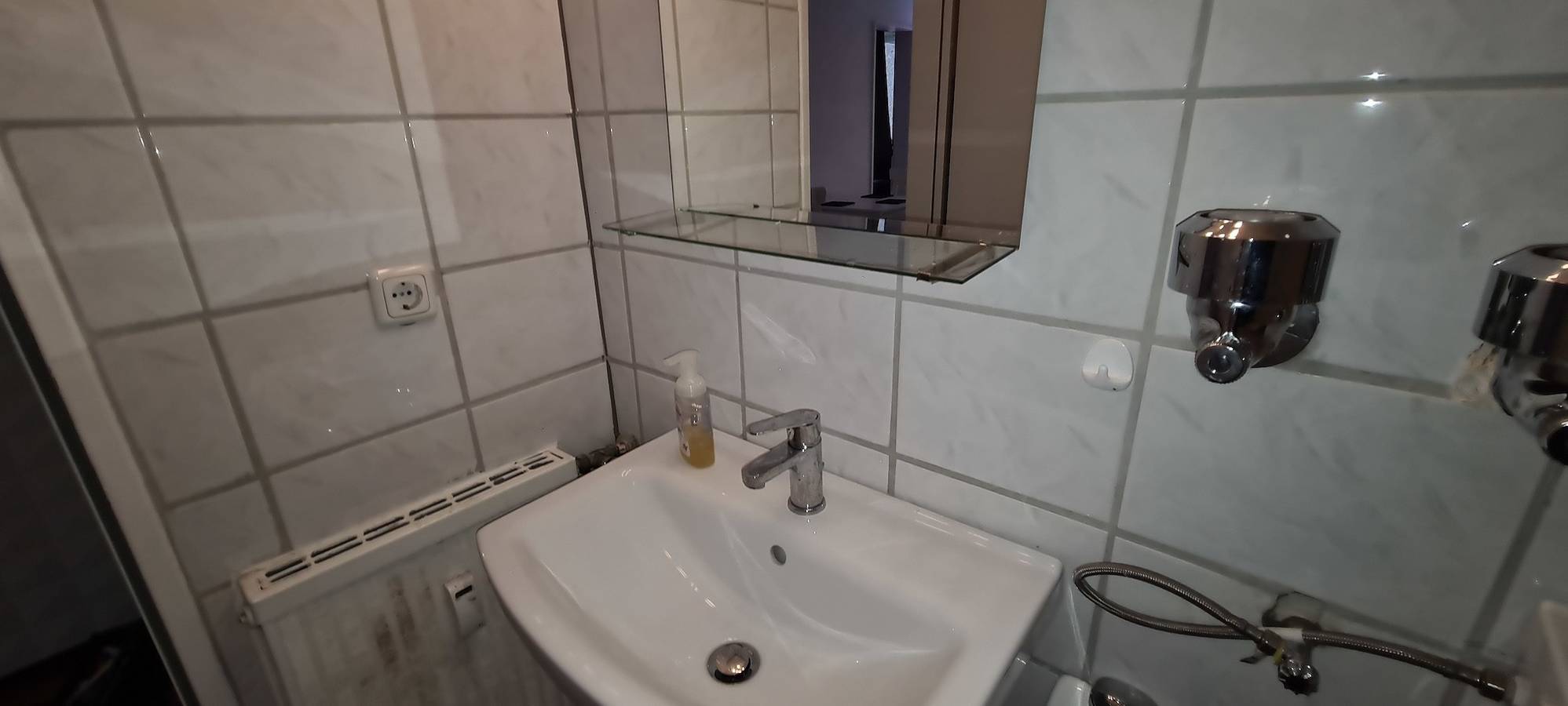 Ganze Ferienwohnung, Good And Night in Neuss, Düsseldorf und Umgebung