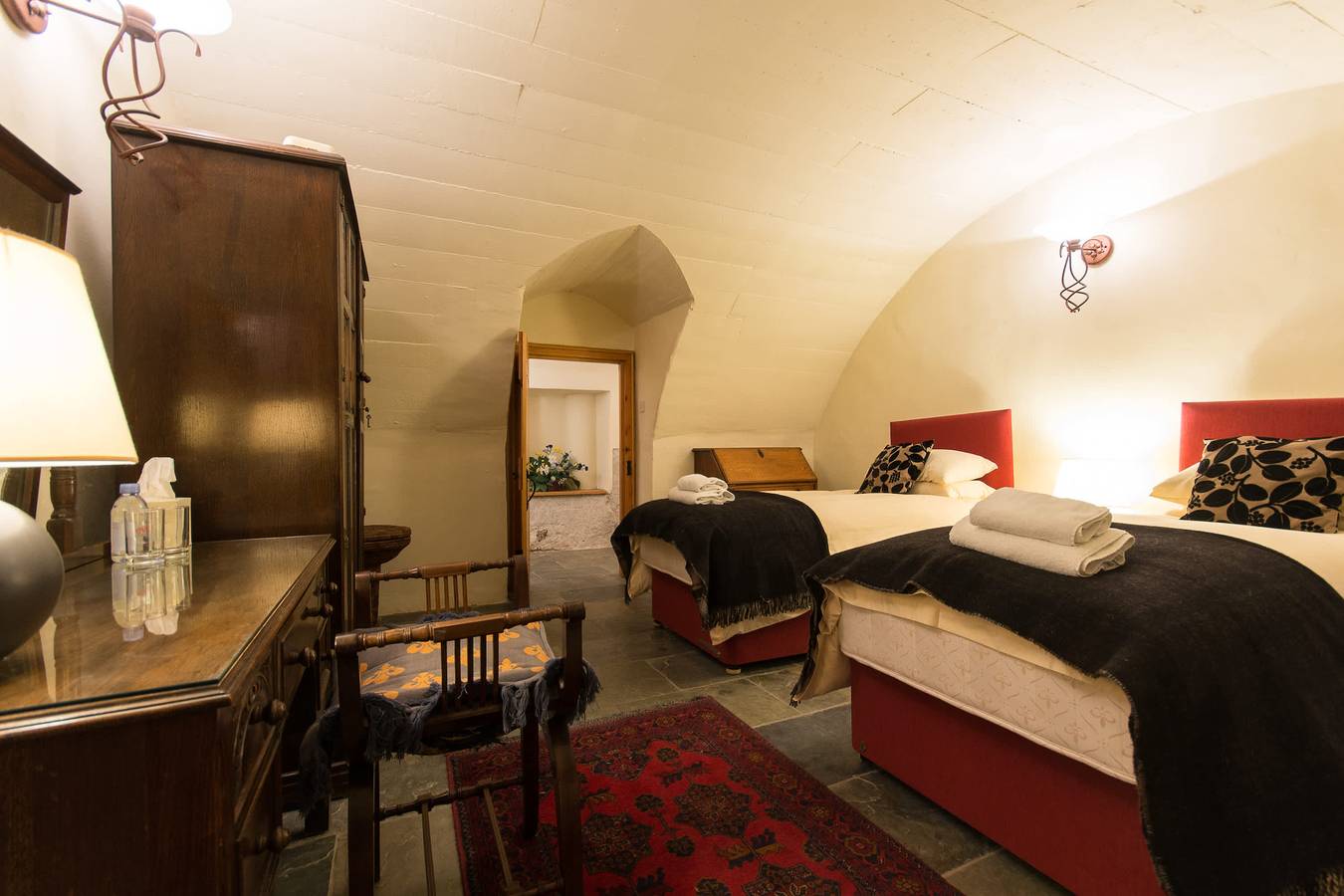 Historic 6-Bedrooms Castle Retreat in Region Fife