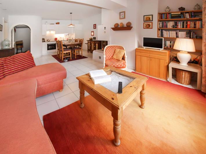 Ferienwohnung für 4 Personen, mit Terrasse und Garten sowie Seeblick in Orsières
