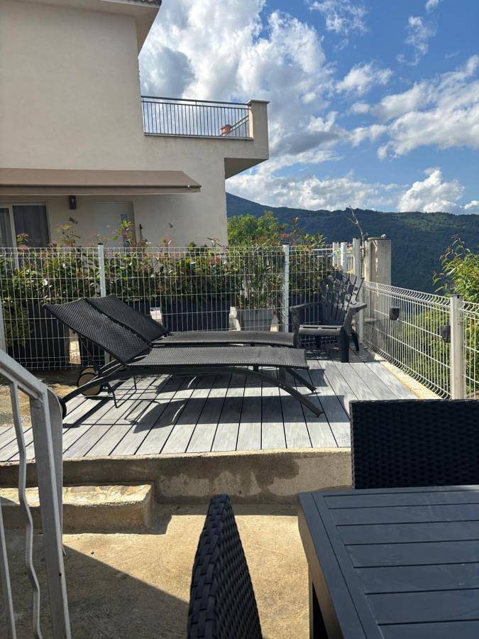Location de vacances pour 4 personnes, avec jardin et vue à Taglio-Isolaccio - 4