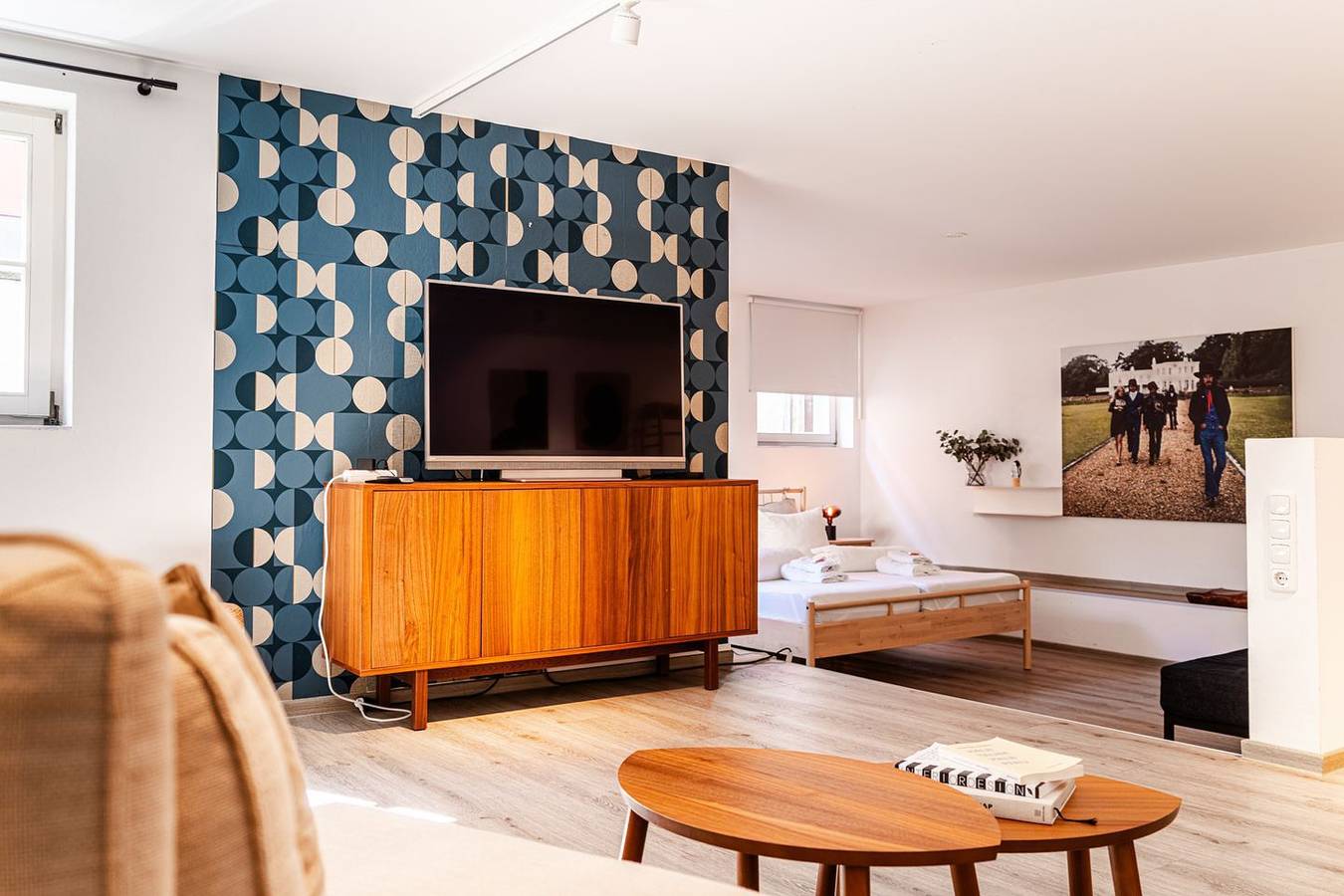 Ganze Wohnung, Retro-Urban in der Bregenzer Fussgängerzone in Bregenz, Bodensee-Vorarlberg
