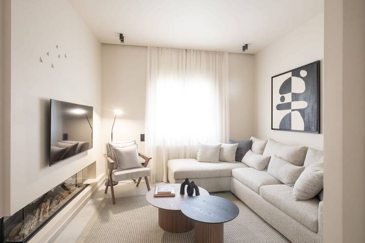 Villa für 6 Personen, mit Balkon - 1