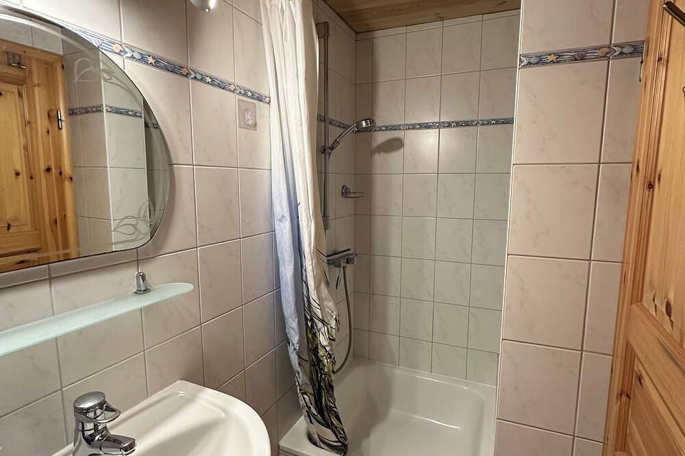 Ferienhaus in großem Garten, in der Nähe vom Wattenmeer gelegen in Langenhorn, Grünes Binnenland