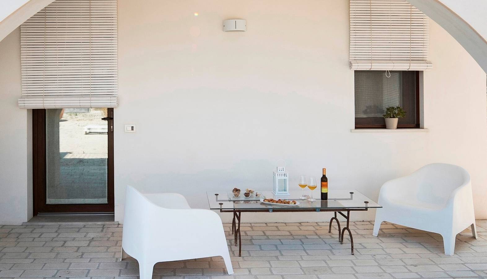 Camera 'Cantina Riofavara - Suite' con terrazza privata, Wi-Fi e aria condizionata in Ispica, Provincia di Ragusa