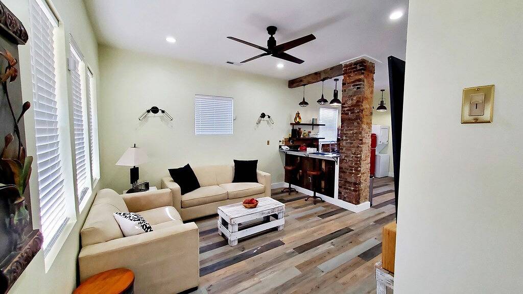 Ganze Wohnung, Orange Delight -bates hendricks in Indianapolis, Indiana