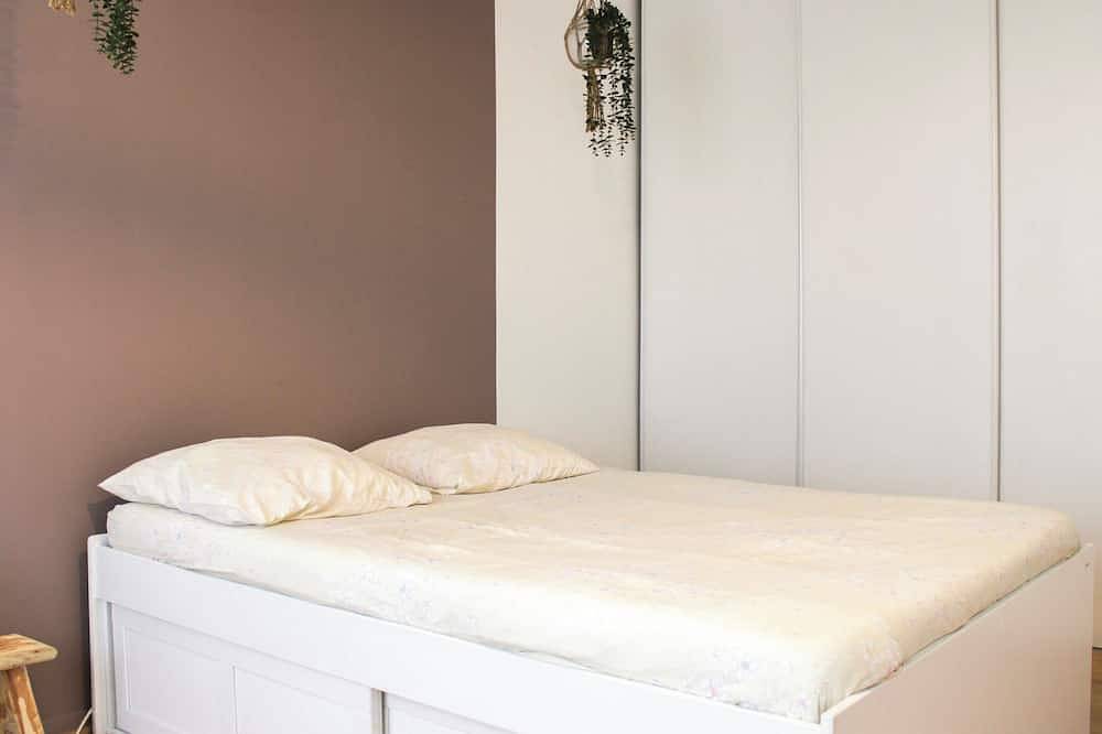 Appartement entier, Logement cosy et lumineux avec balcon privé in Aubervilliers, Seine-Saint-Denis