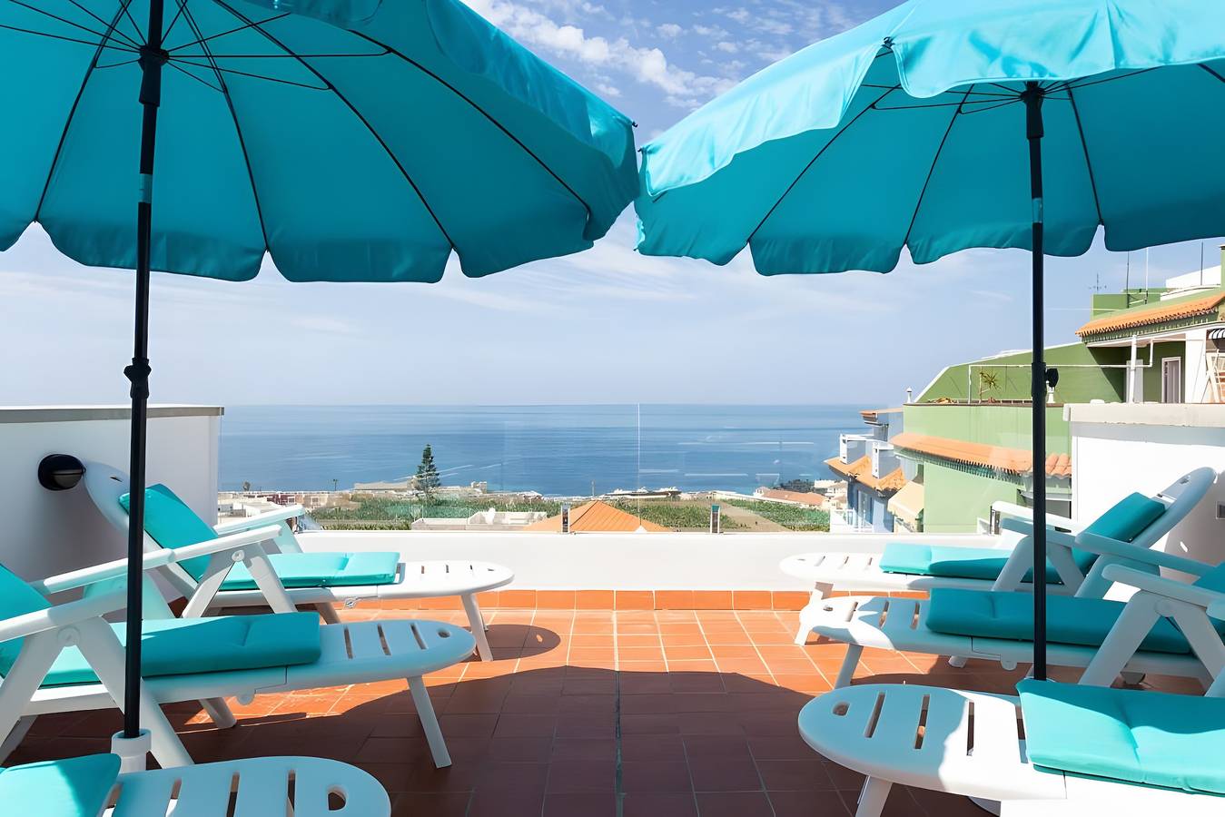 Maison de vacances « Atis » avec vue sur la mer, terrasse privée et Wi-Fi in Cueva del Polvo, Guía de Isora