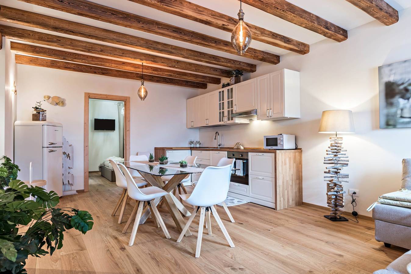 Appartamento intero, Appartamento "Wellness Lodge Riccardo" con vista sul lago e sulle montagne, sauna e idromassaggio in Santa Giuliana, Levico Terme