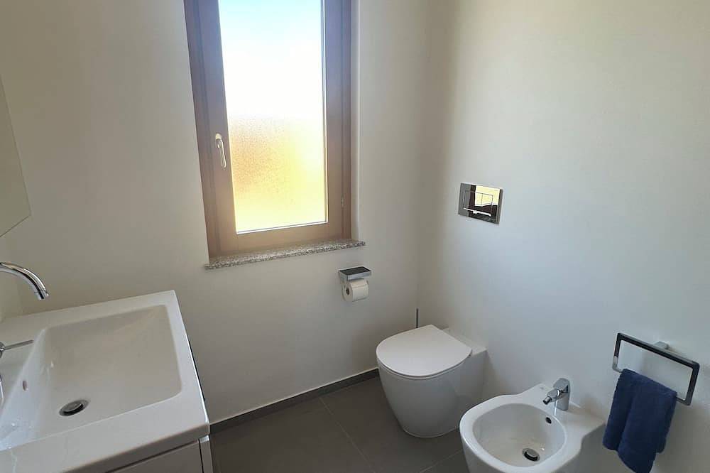 Gli Ulivi, Luxury Villa with private heated swimming pool, Jacuzzi , free Wi-Fi in Olia Speciosa, Cagliari e Dintorni