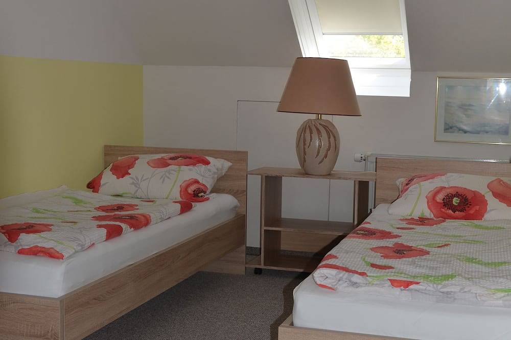 Ganze Wohnung, Ferienwohnung Dörnbergblick -mit der Tram direkt zur City und zum Weltkulturerbe in Vellmar, Hessisches Bergland