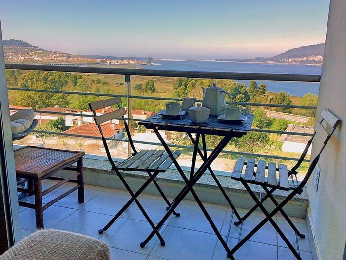 Apartamento de férias para 4 pessoas, com vista e terraço em Caminha