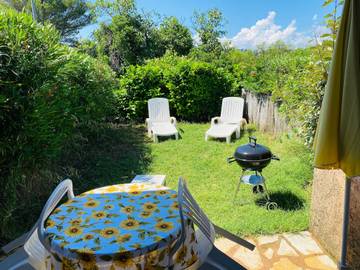 Maison "Location, Piscine, Chiens acceptés, Jardin" avec piscine partagée, terrasse privée et Wi-Fi