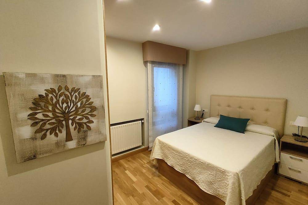 Apartamento entero, Piso nuevo alquiler en Luanco in Luanco, Gozón