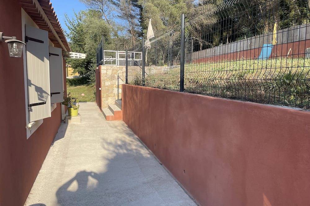 Villa muy cómoda con piscina a 20 minutos de Niza in Drap, Nizza Region