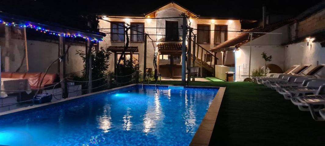 Casa rural para 2 personas, con piscina y jardín en Bulgaria