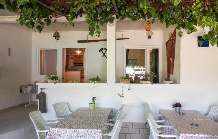 Ferienwohnung für 2 Personen, mit Terrasse und Garten in Supetarska Draga - 4