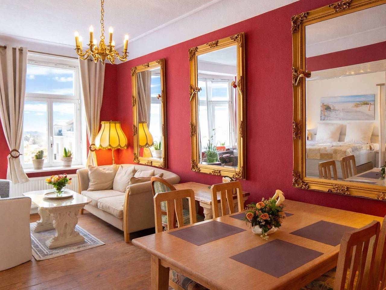 Ganze Ferienwohnung, - Royal Suite - Royal Suite / zentral gelegene 3-Zimmer-Wohnung mit Balkon im 2. Og in Flensburg, Flensburger Förde