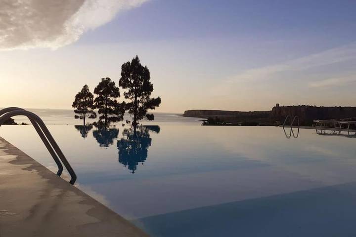 Ferienwohnung für 6 Personen, mit Terrasse und Garten sowie Pool und Ausblick
