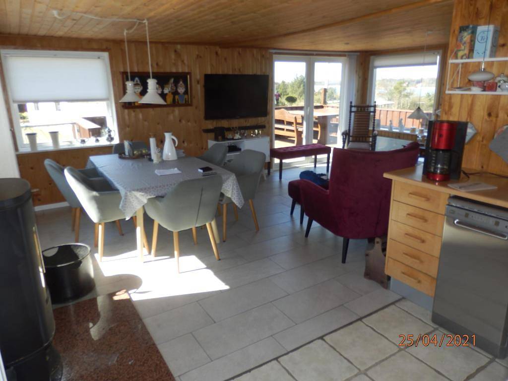Schönes Ferienhaus auf einem schönen Naturgrundstück mit Blick auf den Limfjord nach Mors. in Limfjord in Westjütland
