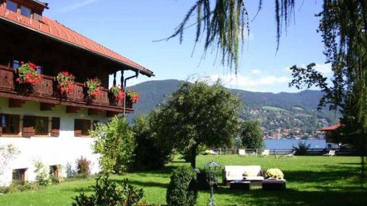 Doppelzimmer für 2 Personen (35 m²) in Bad Wiessee in Bad Wiessee, Alpes Bávaros