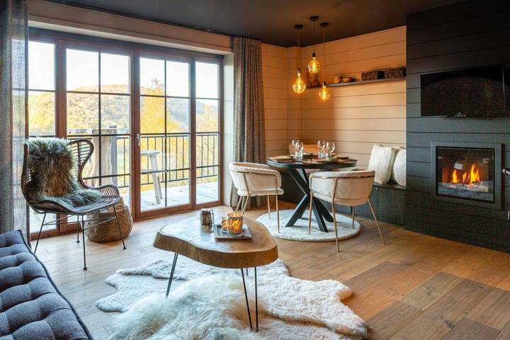 Gîte pour 2 personnes, avec jardin et sauna ainsi que piscine et jacuzzi dans Mormont - 4