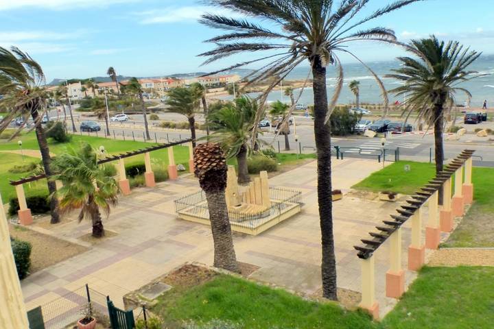 Appartement de vacances pour 2 personnes, avec balcon et piscine à Six-Fours-les-Plages