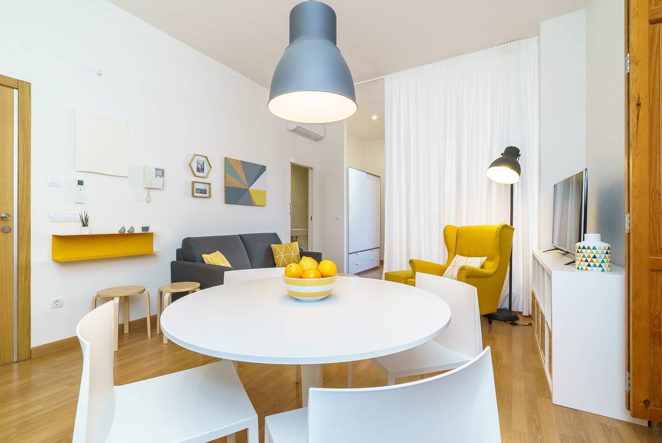 Estudio entero, Estudio para 4 personas con balcón in Valencia City Centre, Valencia