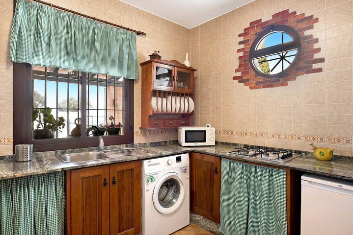 Holiday Home "Montemar" with Sea View, Pool & Wi-Fi in Conil de la Frontera, Costa de la Luz