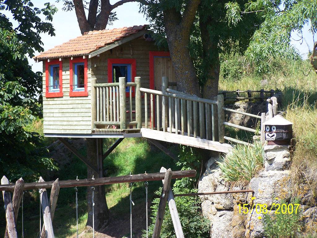 Ferme rénovée - Gîtes de Montlouby in Talizat, Région de Saint-Flour