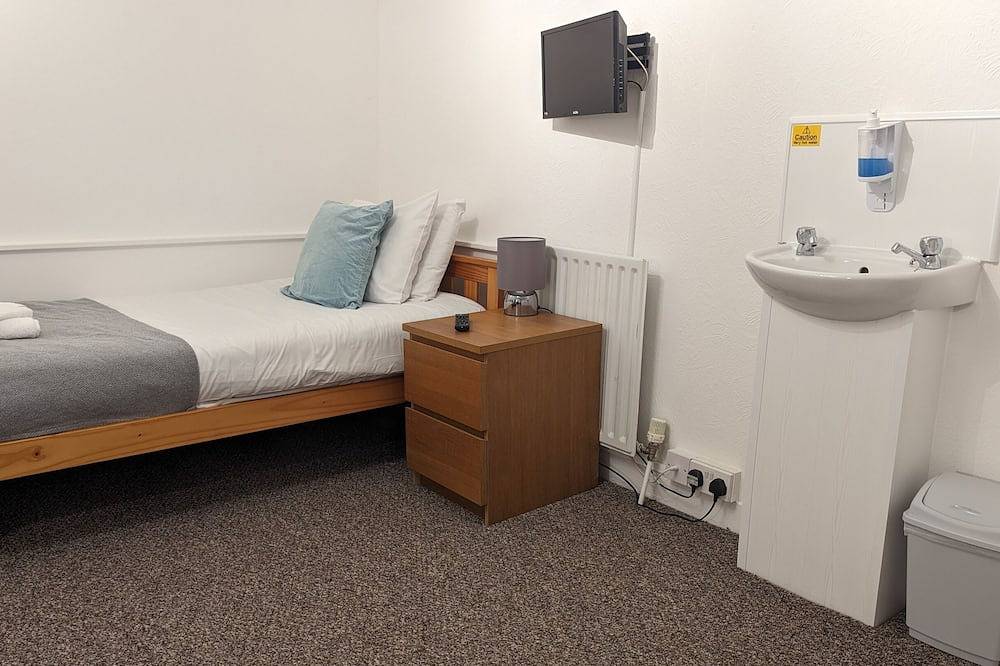 Individual-Económico-Baño compartido-Vista al Jardín-Loft Room Single room - 9 in Dover, Kent