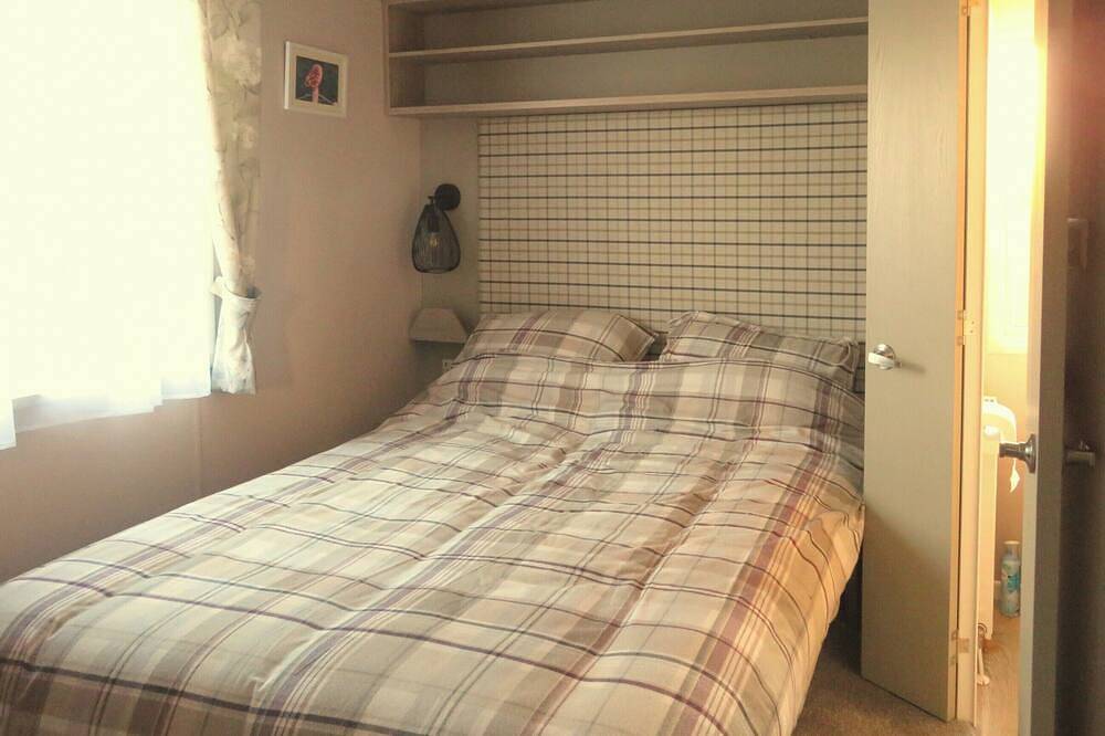 2 bedroom accommodation in Tydd St Giles in Tydd St Giles, Lincolnshire