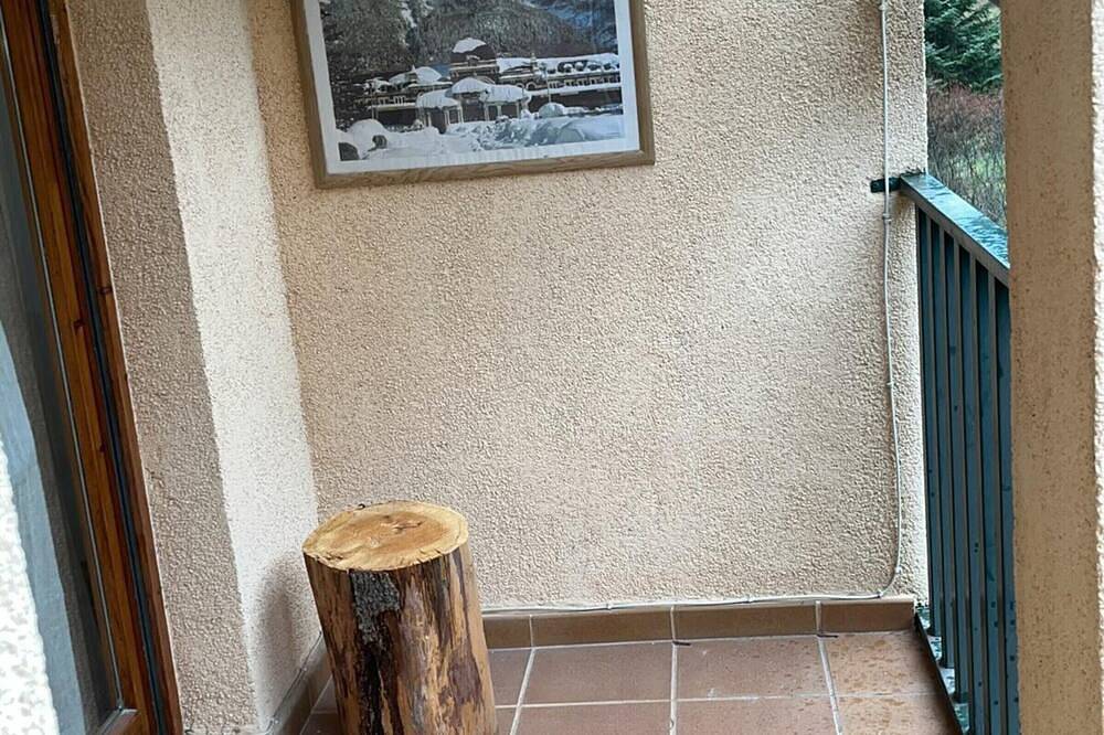 Entire apartment, Apartamento El Canfranero in Candanchú, Canfranc