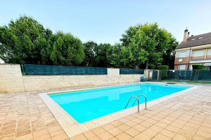 Casa de vacaciones para 14 personas, con jardín además de piscina y vistas - 1