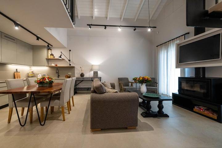 Gîte pour 4 personnes, avec vue et balcon dans Gialova - 3