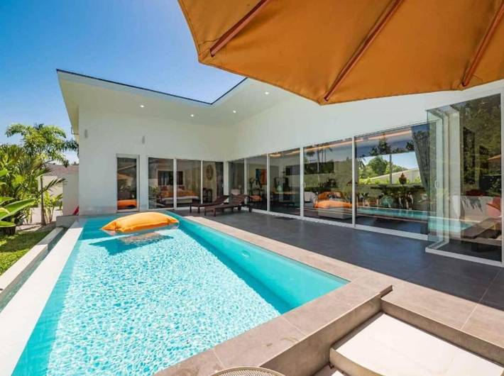 Casa de vacaciones para 6 personas, con piscina y vistas además de balcón y jardín en Koh Samui